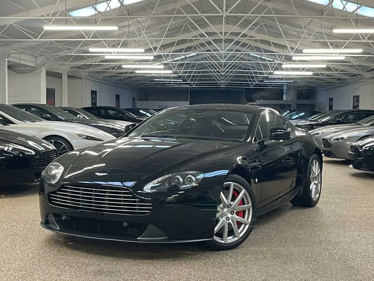 2013-aston-martin-vantage-47-coupe-sportshift-big-6