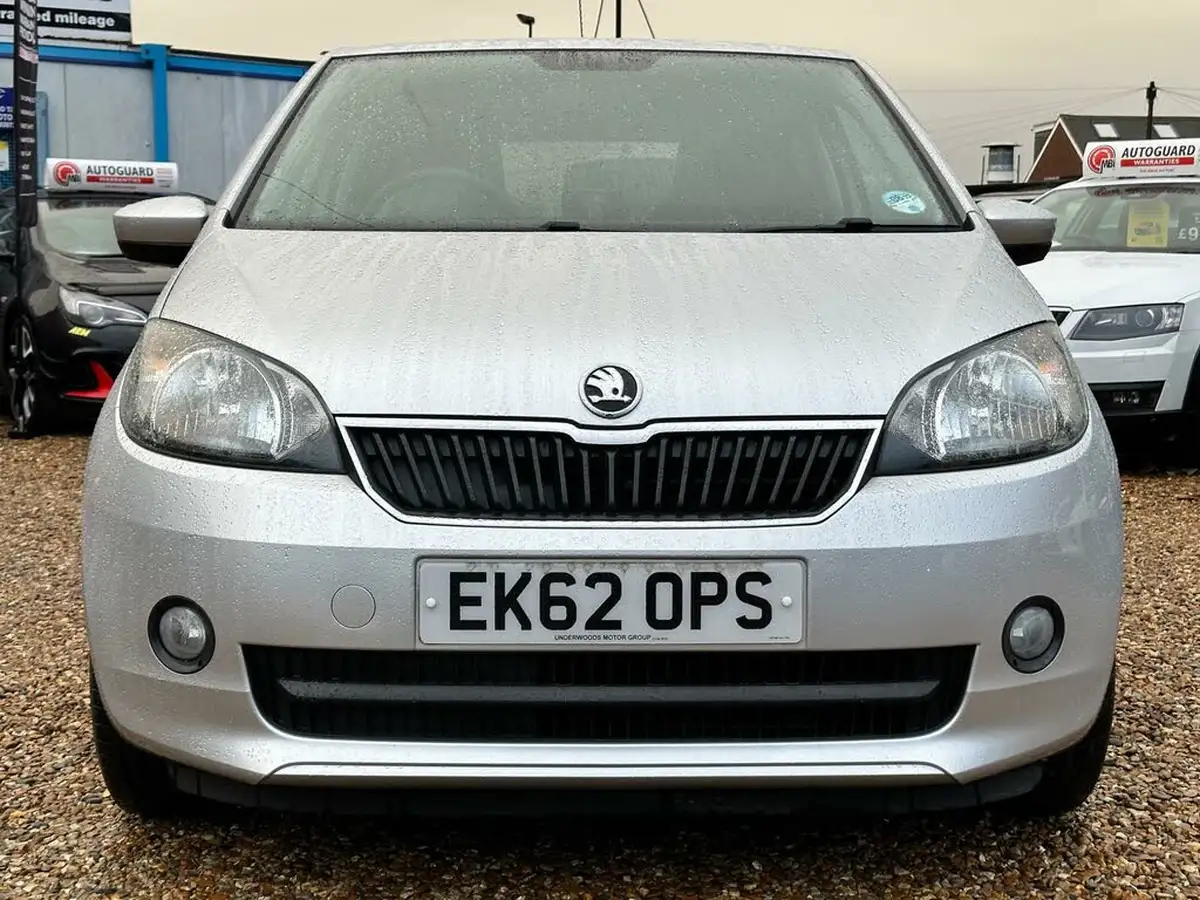 2012-skoda-citigo-10-elegance-75ps-5d-asg-big-3