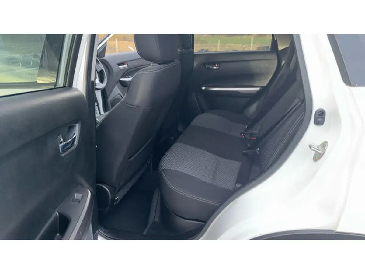 2022-suzuki-vitara-14-boosterjet-sz-t-big-15