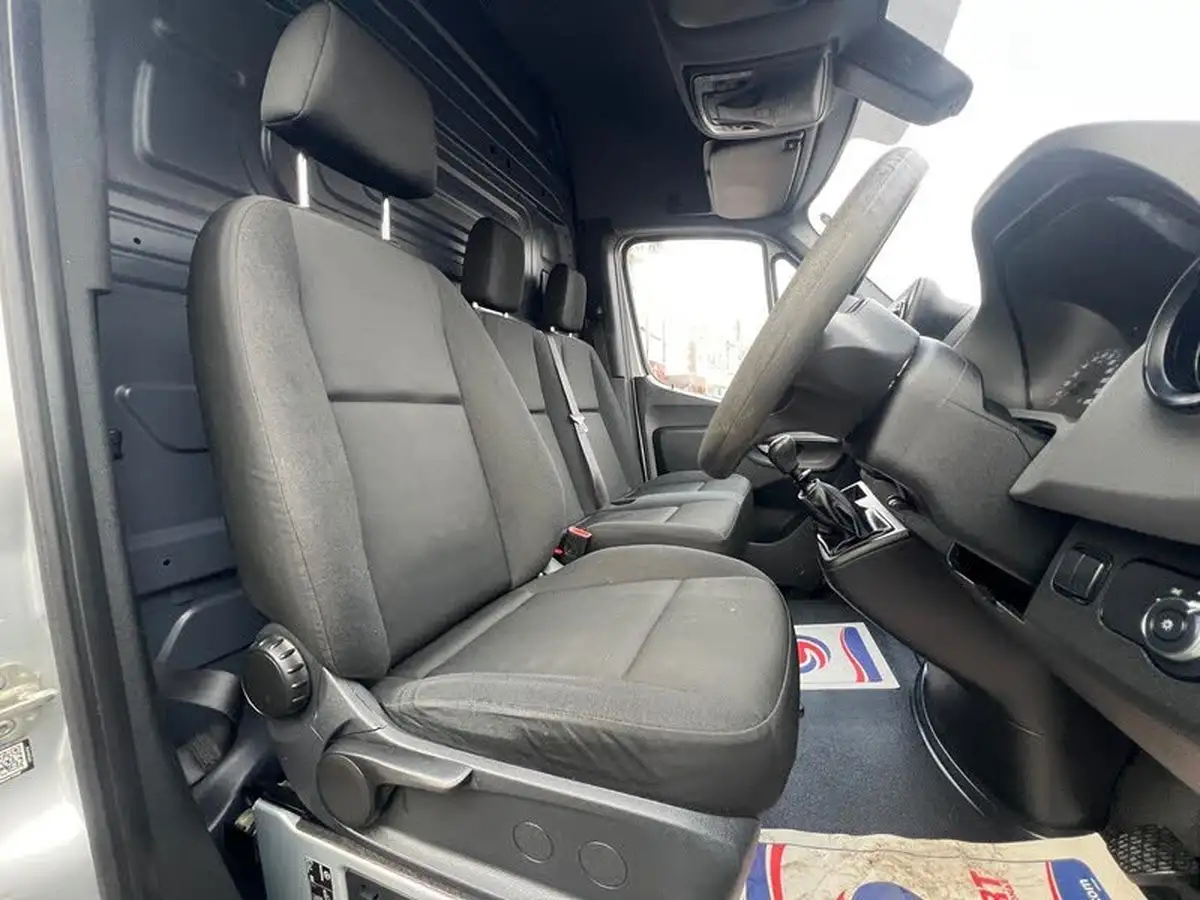 2019-mercedes-benz-sprinter-21cdi-314-l1h1-143pseu6c-panel-van-big-7
