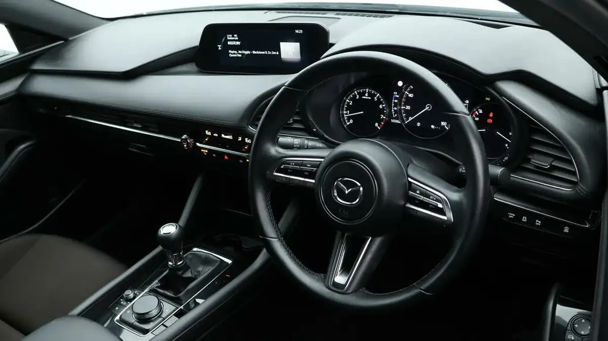 2021-mazda-mazda3-20-sport-lux-122ps-hatchback-5d-big-9