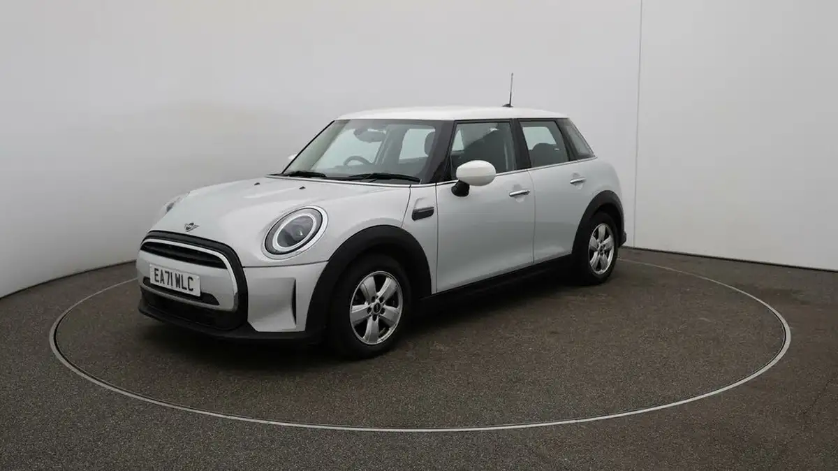 2021-mini-cooper-15-cooper-classic-hatchback-5d-auto-big-3