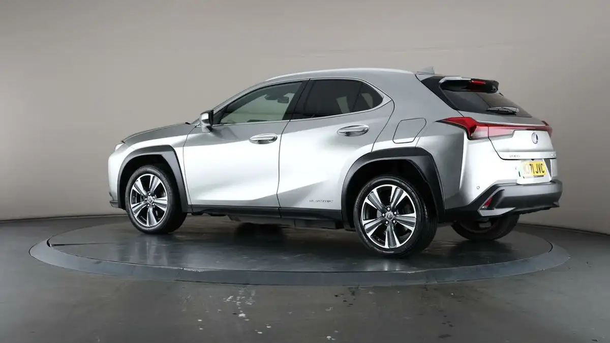 2021-lexus-ux-300e-e-ux-big-72