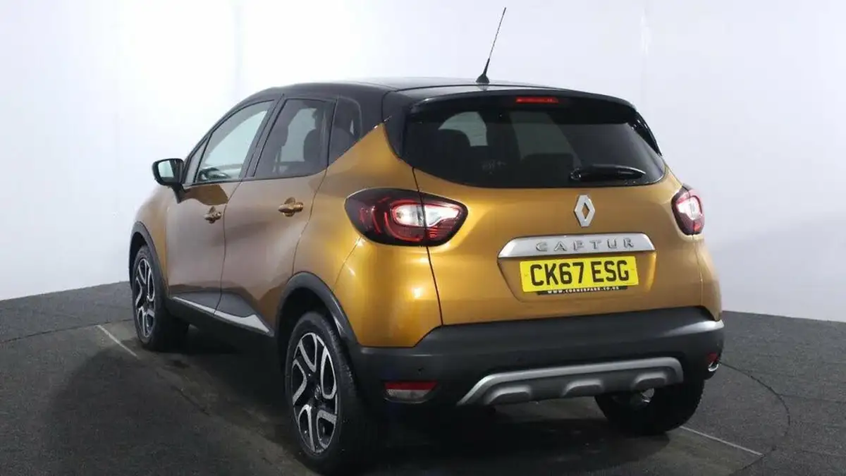 2017-renault-captur-09-tce-dynamique-s-nav-big-4