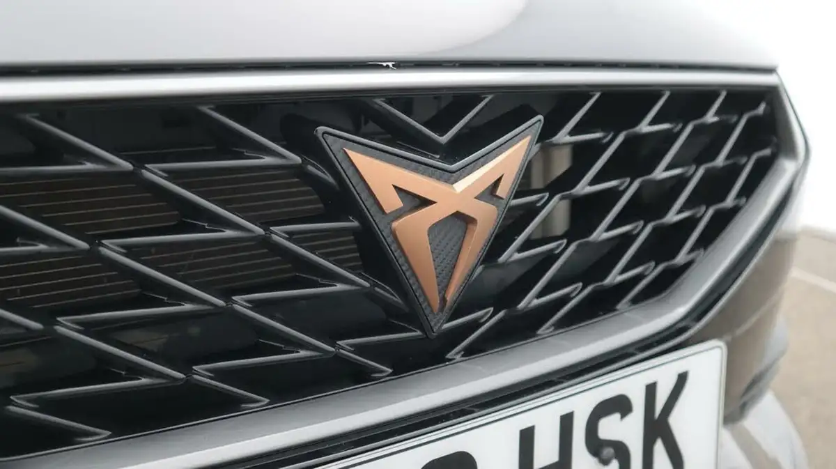 2023-cupra-leon-nf-15-etsi-v1-hatchback-big-20