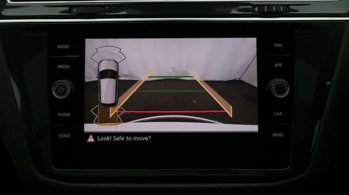 2020-volkswagen-tiguan-15-tsi-elegance-big-26