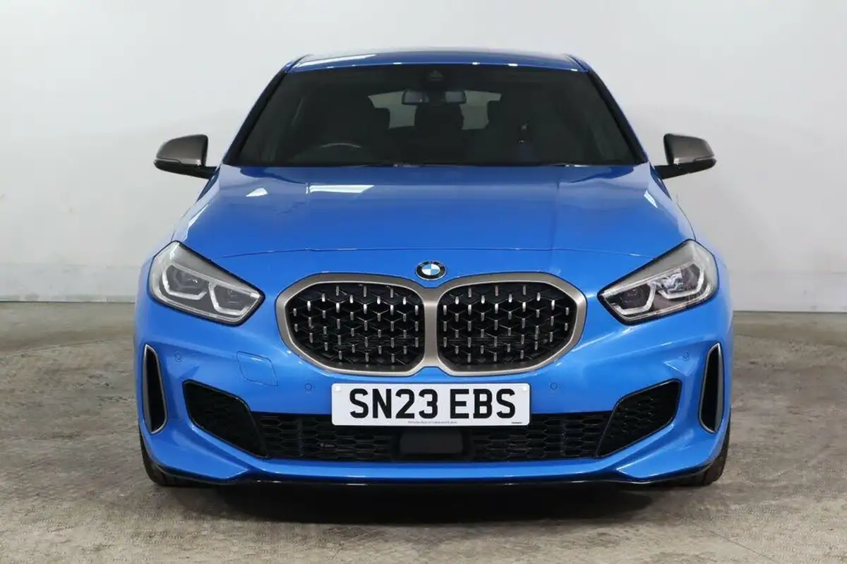 2023-bmw-1-series-20-m135i-xdrive-big-8