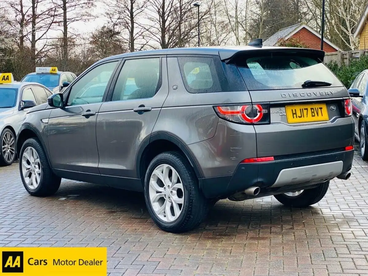 2017-land-rover-discovery-sport-20td4-hse-180ps-station-wagon-auto-big-2