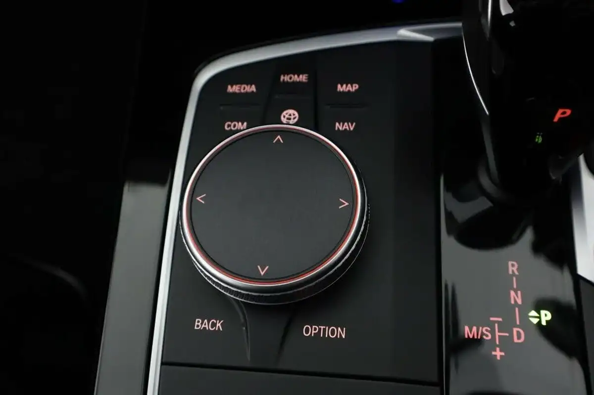 2023-bmw-1-series-20-m135i-xdrive-big-32