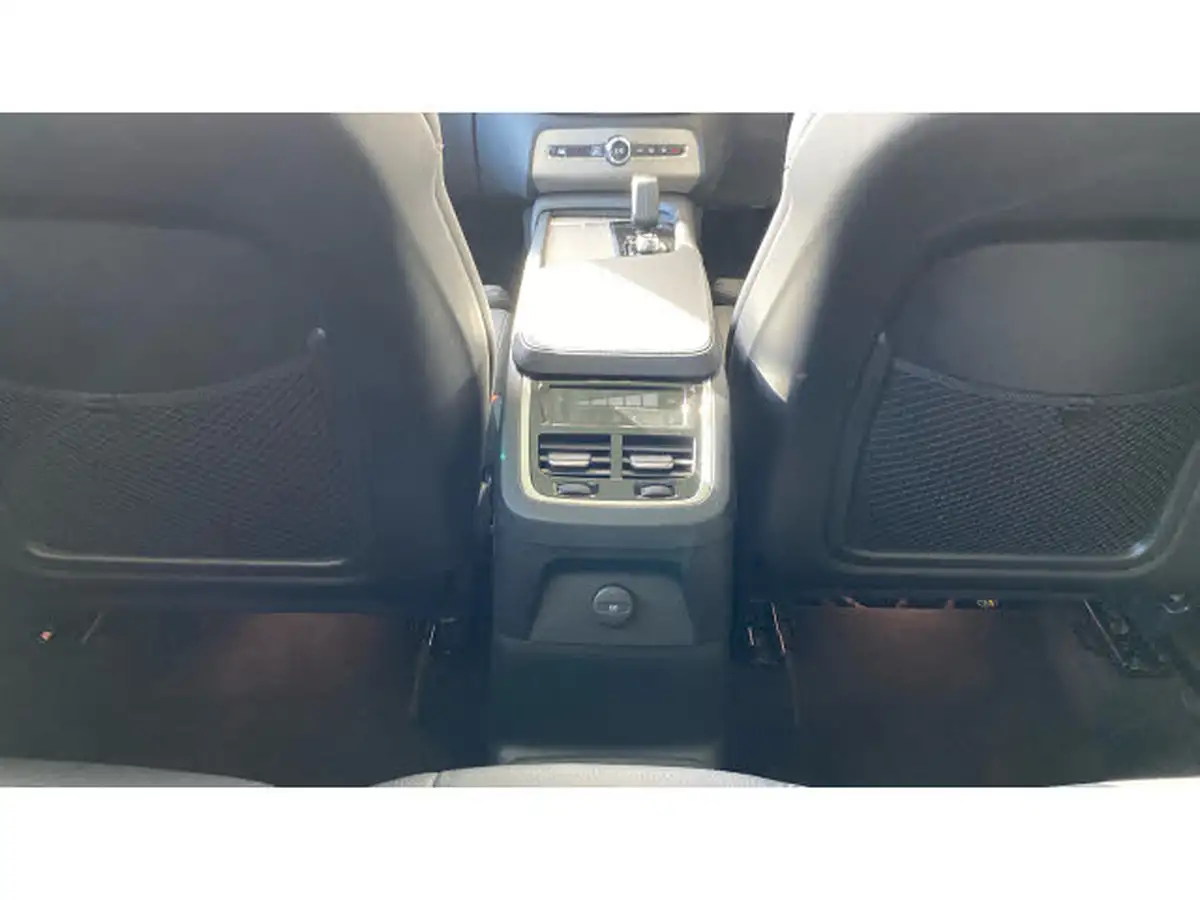 2024-volvo-xc90-20-t8-plus-big-37