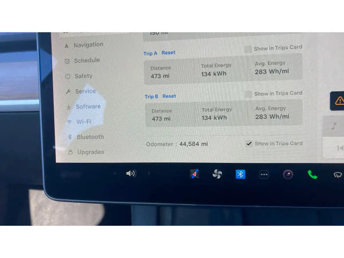 2021-tesla-model-3-e-long-range-awd-big-17