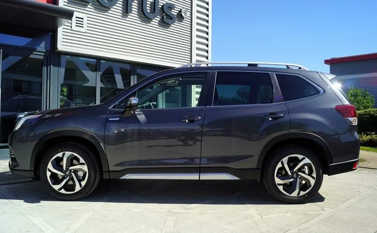 2024-subaru-forester-20-e-boxer-xe-big-3