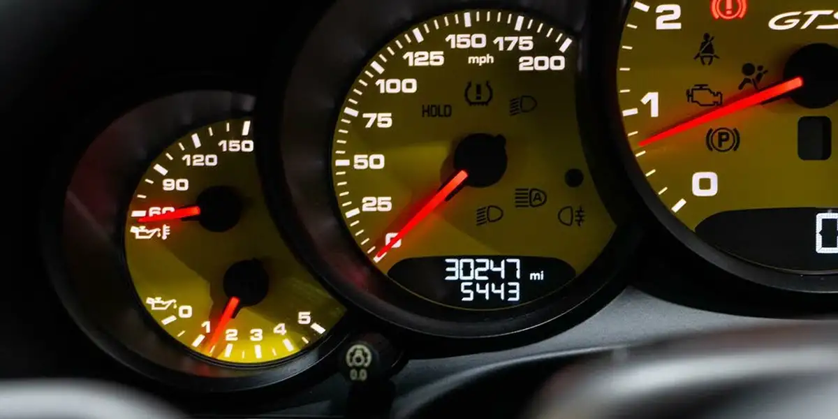 2018-porsche-911-30-carrera-gts-coupe-big-32