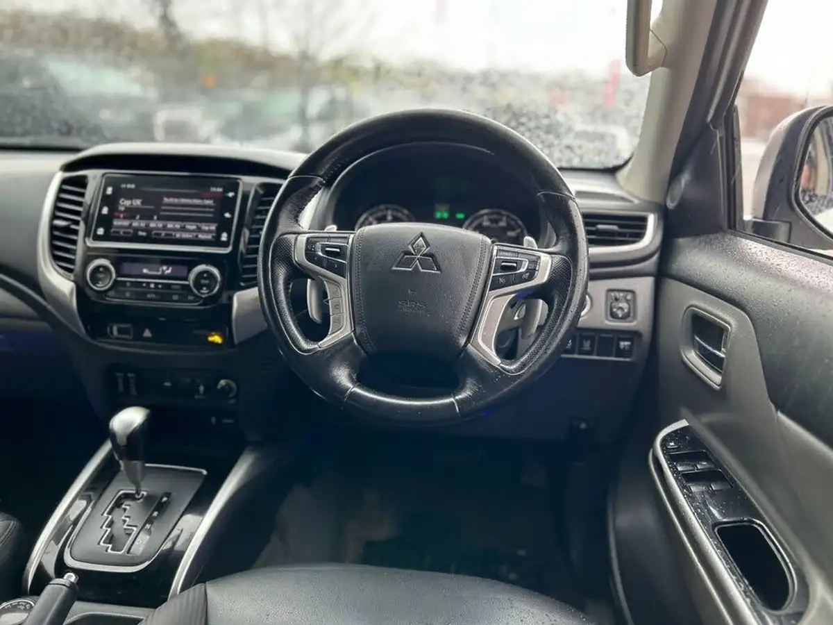 2019-mitsubishi-l200-24di-d-barbarian-black-hardtop-auto-big-22