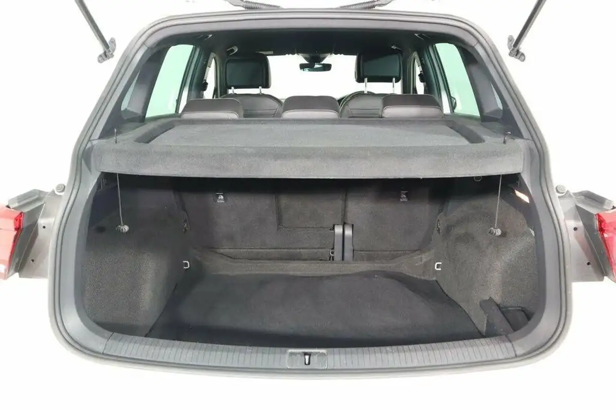 2021-volkswagen-tiguan-15-tsi-r-line-big-11