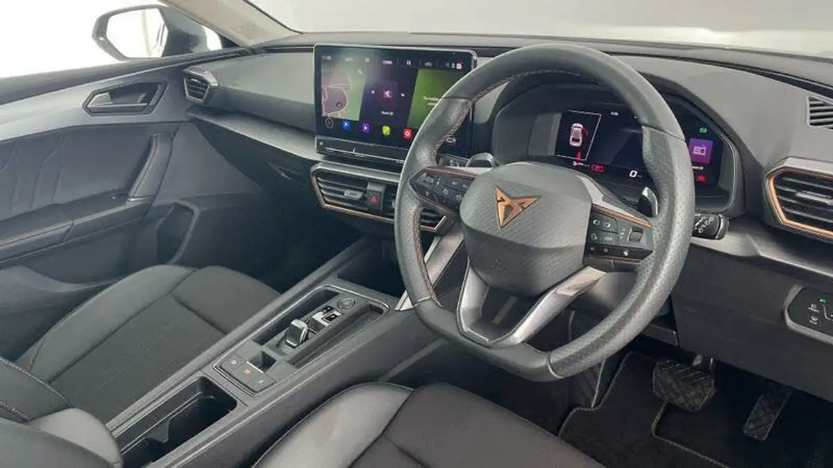 2024-cupra-leon-nf-15-etsi-v1-hatchback-big-5