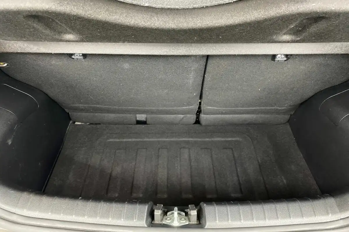 2019-kia-picanto-125-gt-line-big-13