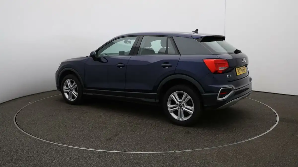 2022-audi-q2-10-30-tfsi-sport-big-28