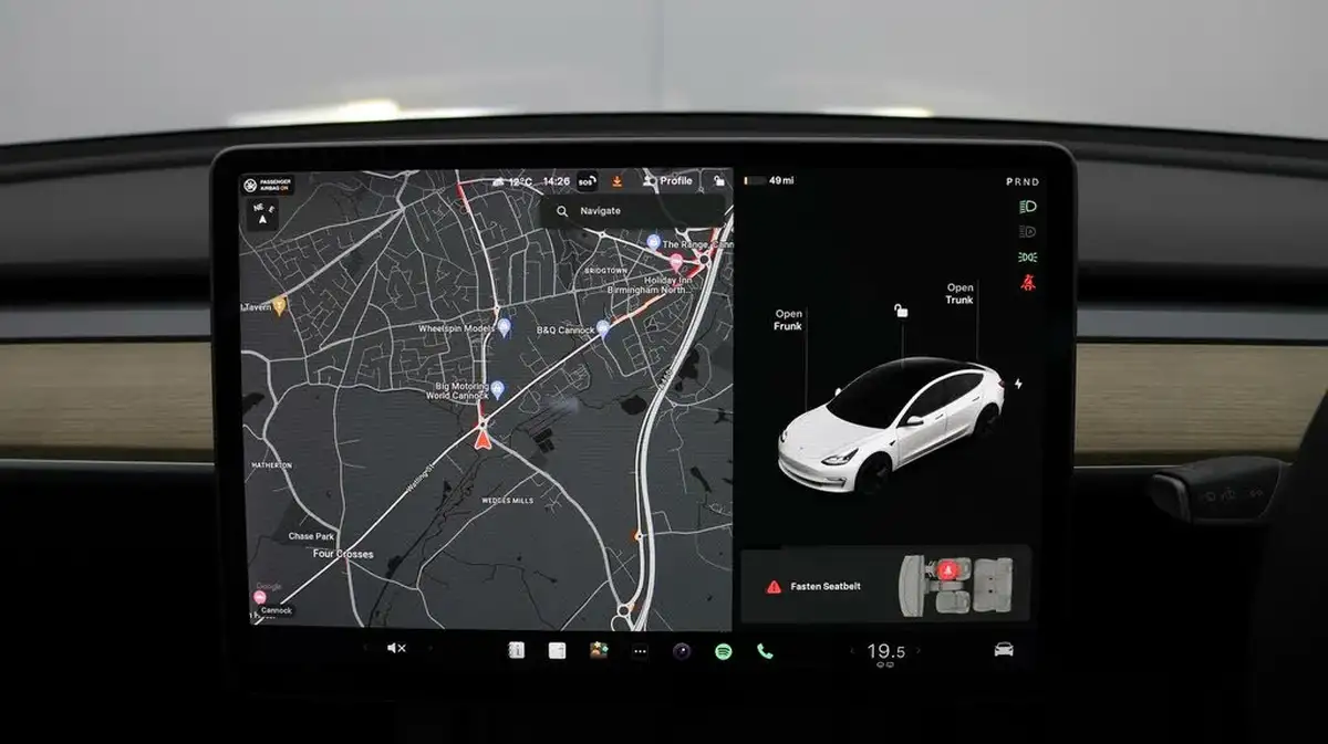 2021-tesla-model-3-e-long-range-awd-big-11