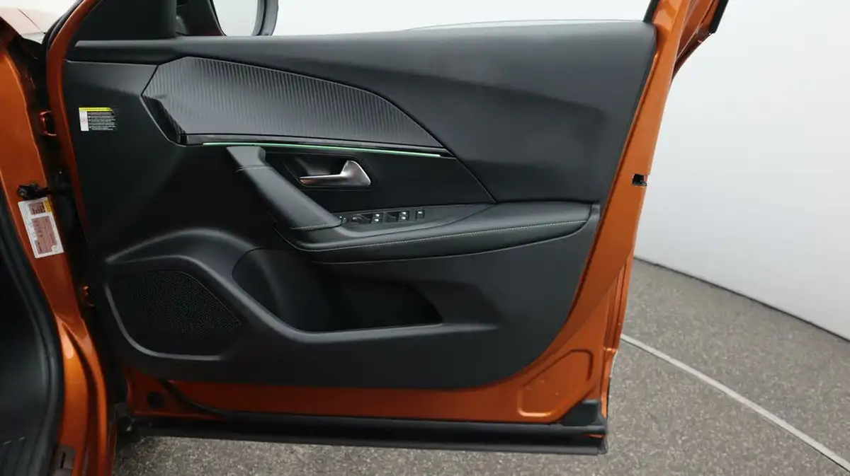 2021-peugeot-2008-suv-12-puretech-gt-big-15