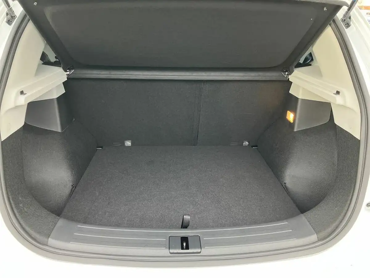 2024-mg-zs-suv-e-trophy-connect-ev-176ps-big-22