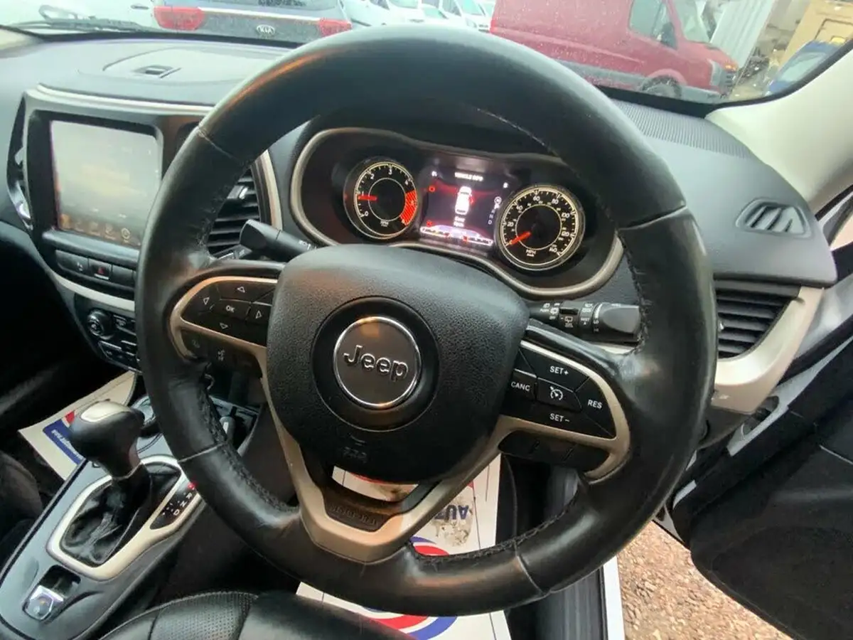 2014-jeep-cherokee-20crd-limited-168bhp-4wd-ss-auto-big-16
