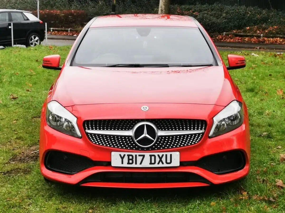 2017-mercedes-benz-a-class-16-a200-amg-line-ss-7g-dct-big-4
