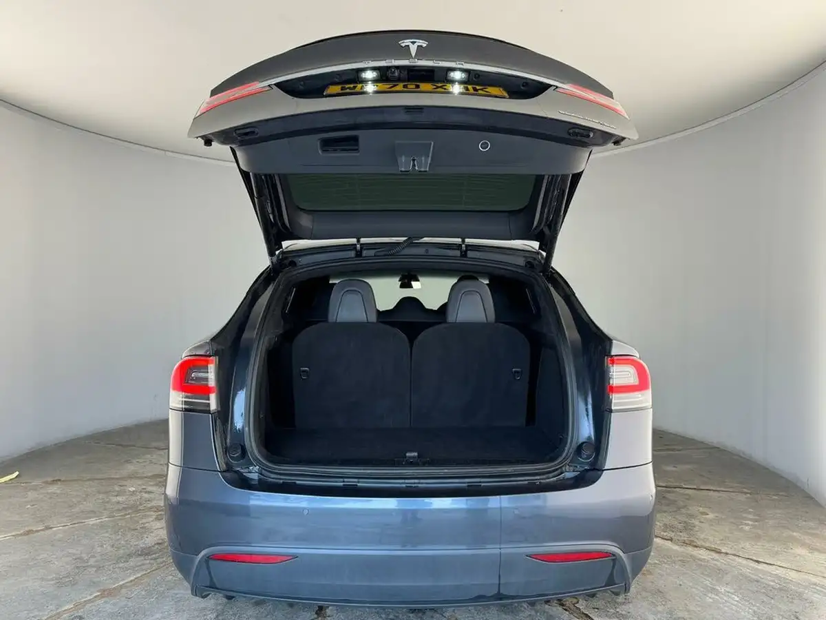 2020-tesla-model-x-e-ludicrous-performance-big-32