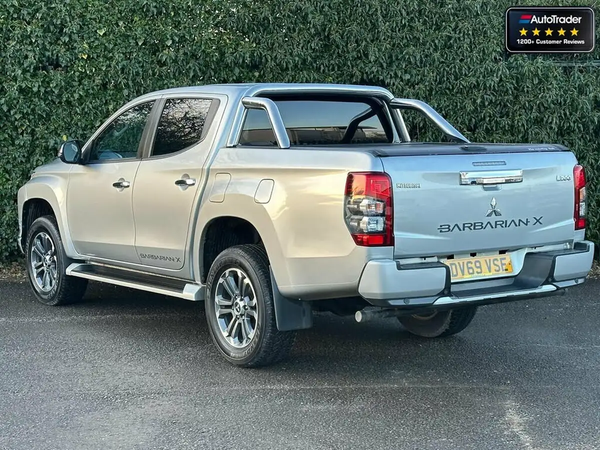 2019-mitsubishi-l200-22di-d-barbarian-x-big-6