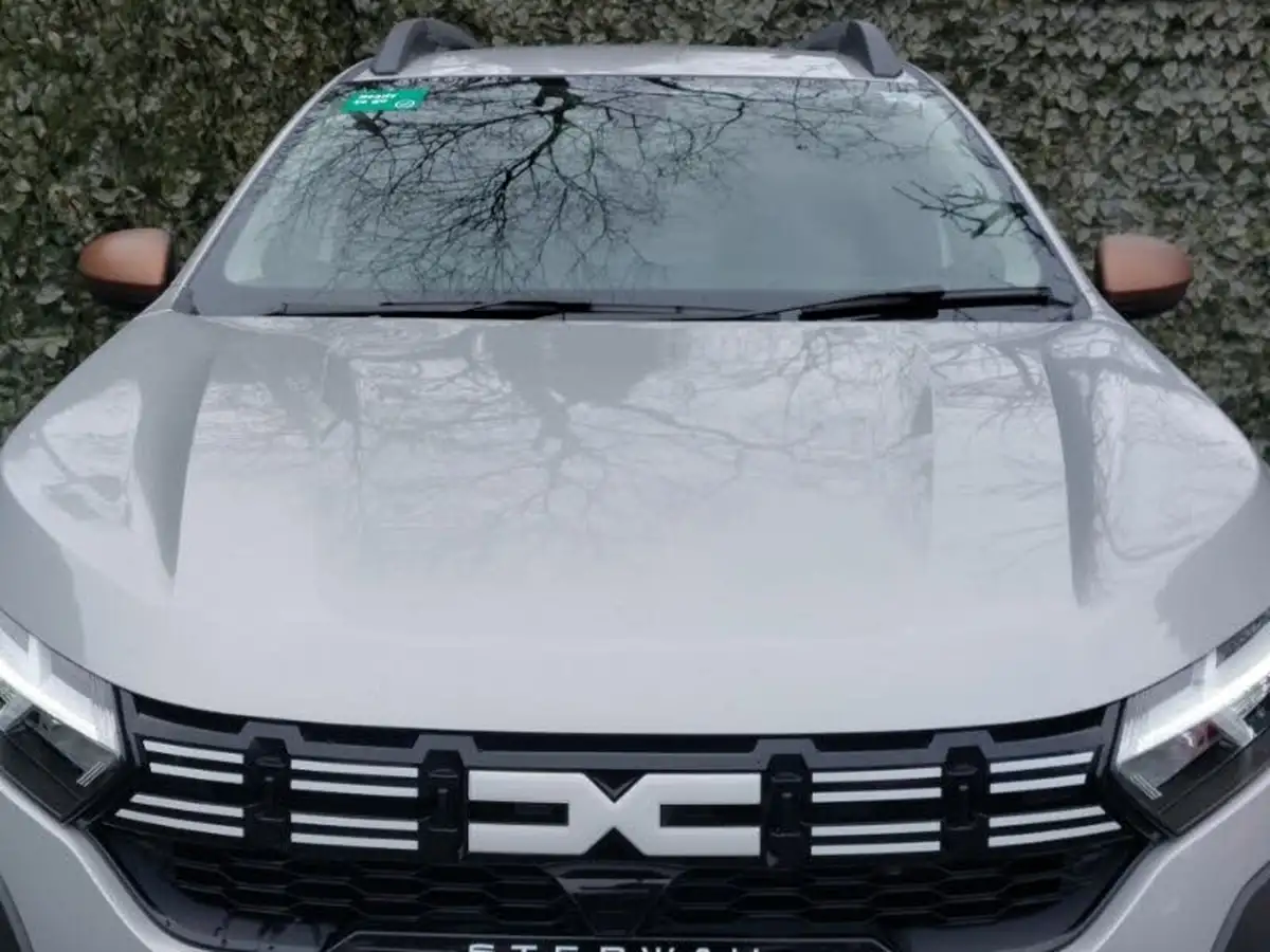 2024-dacia-sandero-stepway-10-tce-extreme-90bhp-cvt-big-11