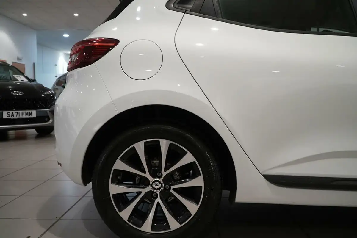 2021-renault-clio-10-tce-iconic-edition-big-34