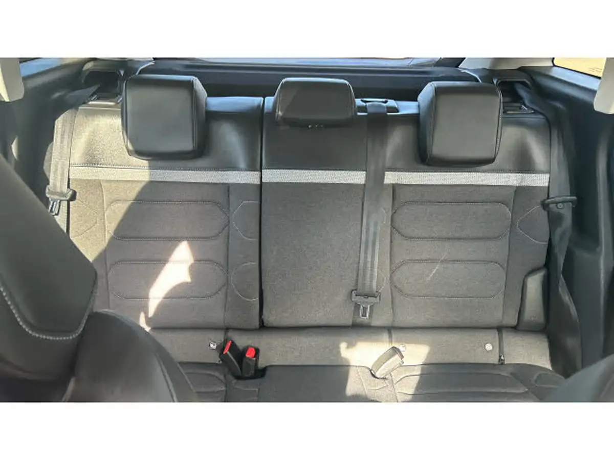 2021-citroen-c4-12-puretech-shine-130ps-eat8-big-14