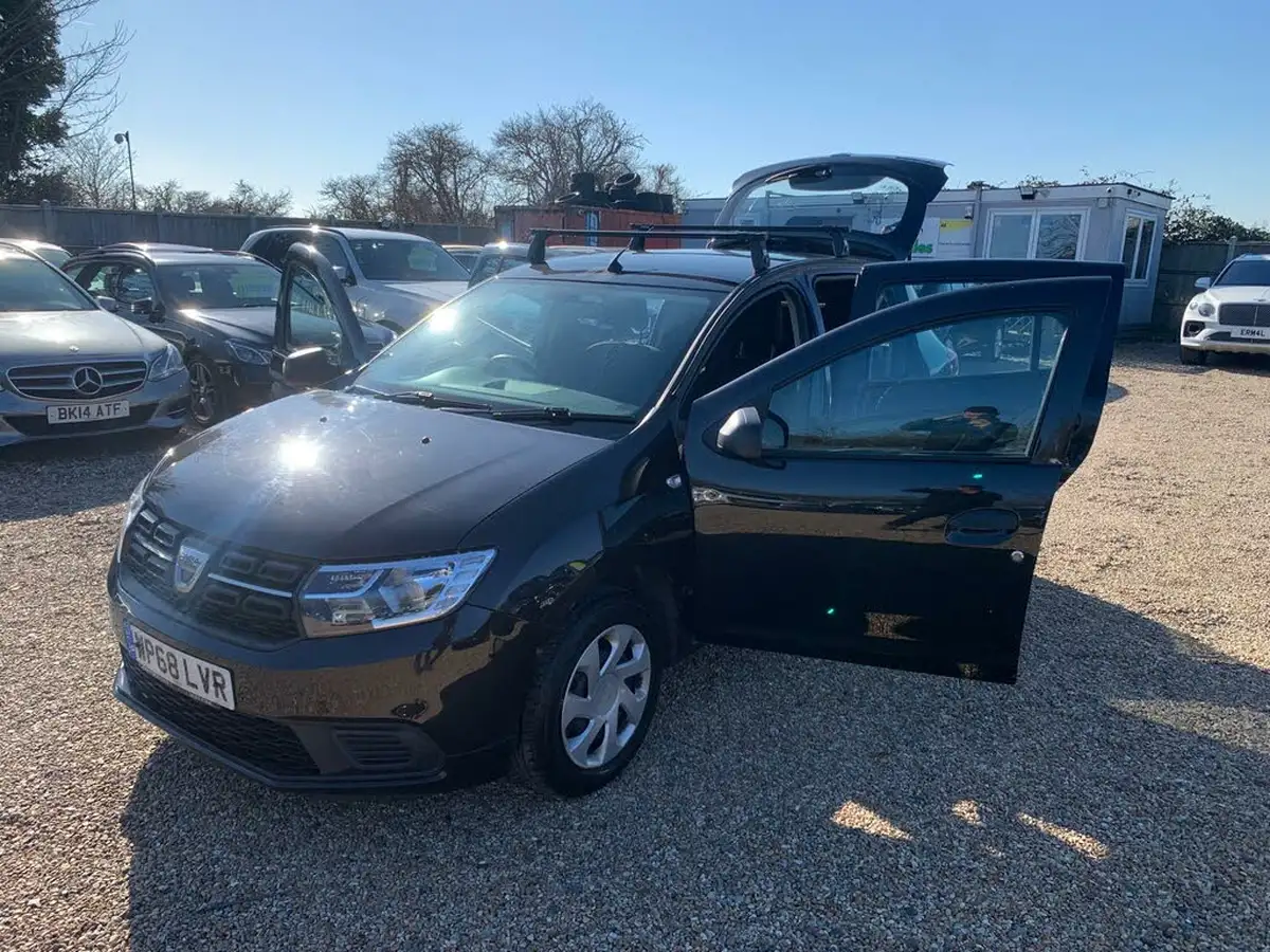 2018-dacia-sandero-10-sce-essential-big-38