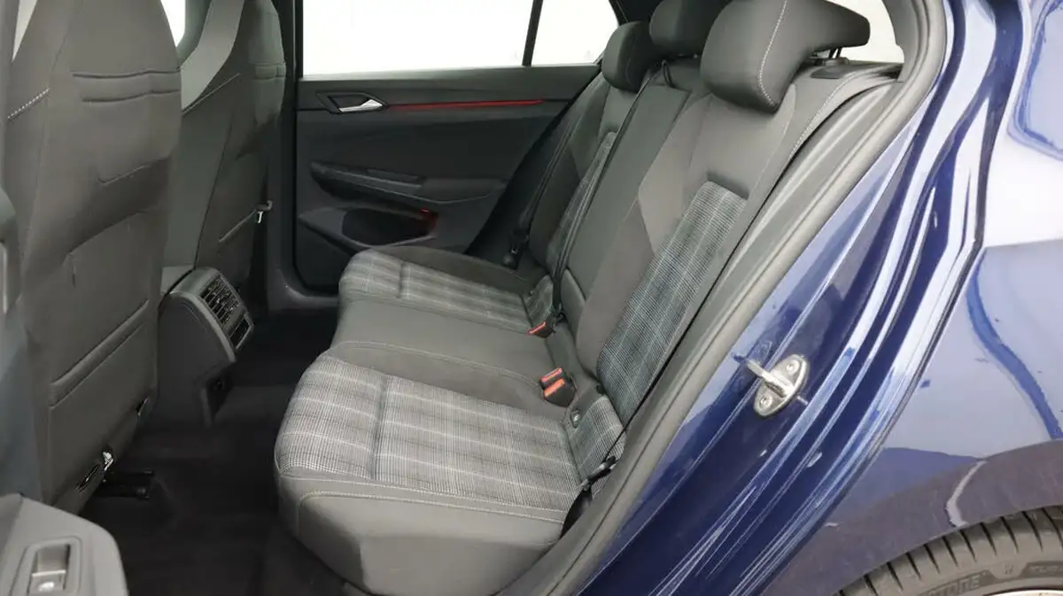 2022-volkswagen-golf-20tdi-gtd-big-16