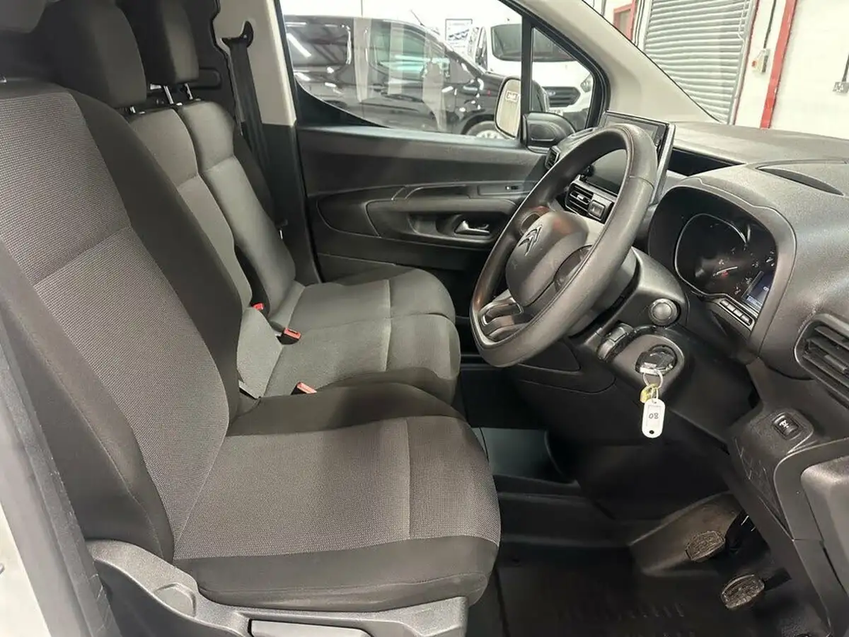 2020-citroen-berlingo-15bluehdi-1000-enterprise-130pseu6dt-e-ss-panel-eat8-big-5