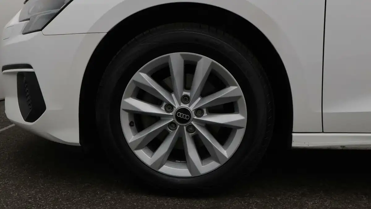 2022-audi-a3-10-30-tfsi-technik-big-18