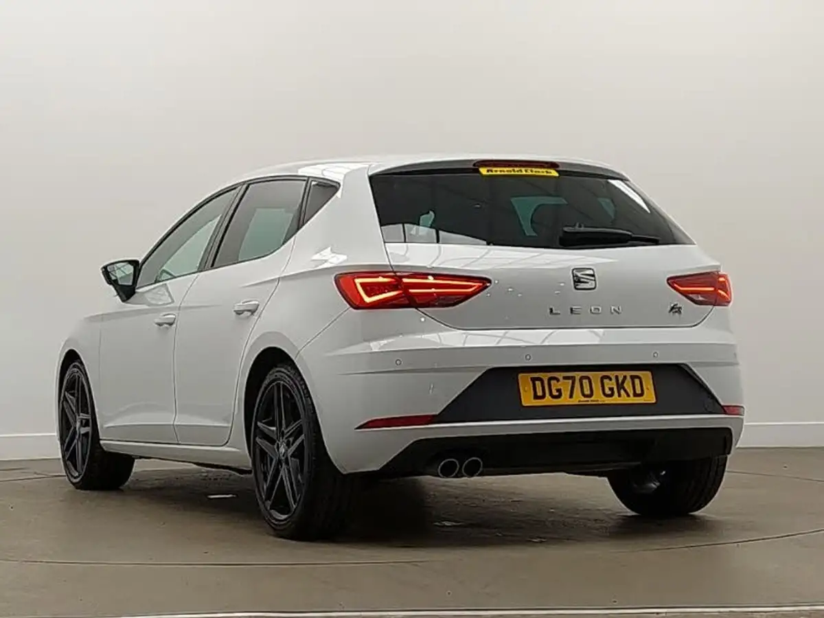 2020-seat-leon-15-tsi-evo-fr-black-edition-150ps-hatchback-dsg-big-1