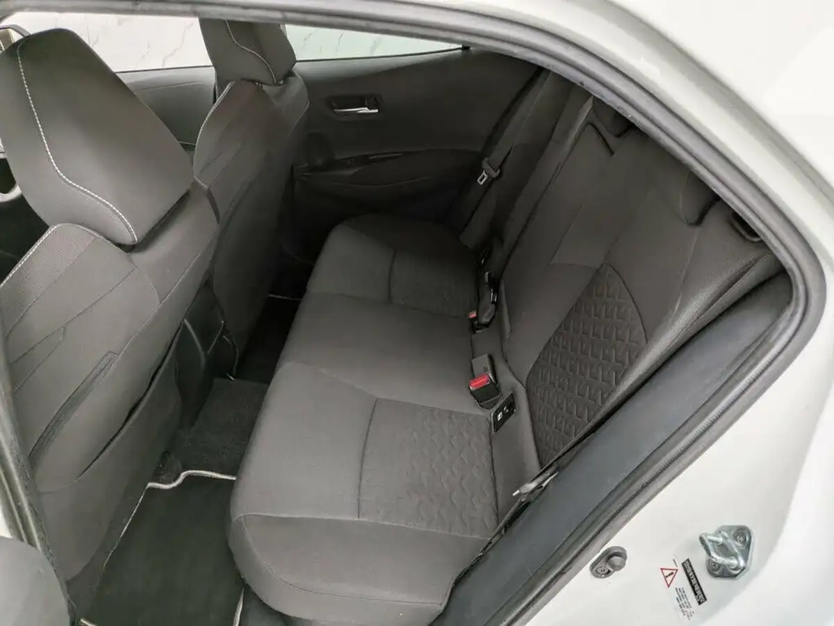 2019-toyota-corolla-18-vvt-i-design-trk-hatchback-5d-big-28
