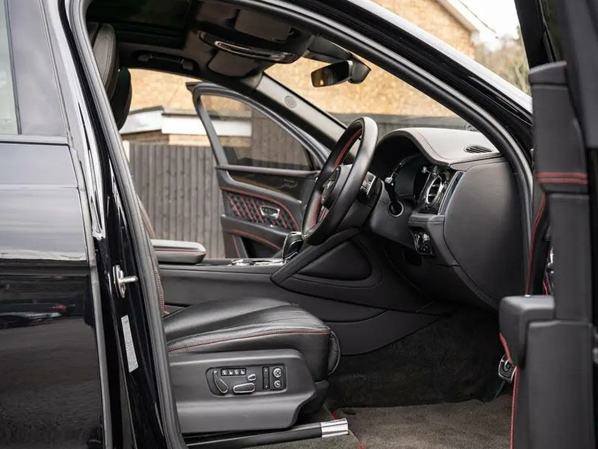 2019-bentley-bentayga-40-v8-big-15