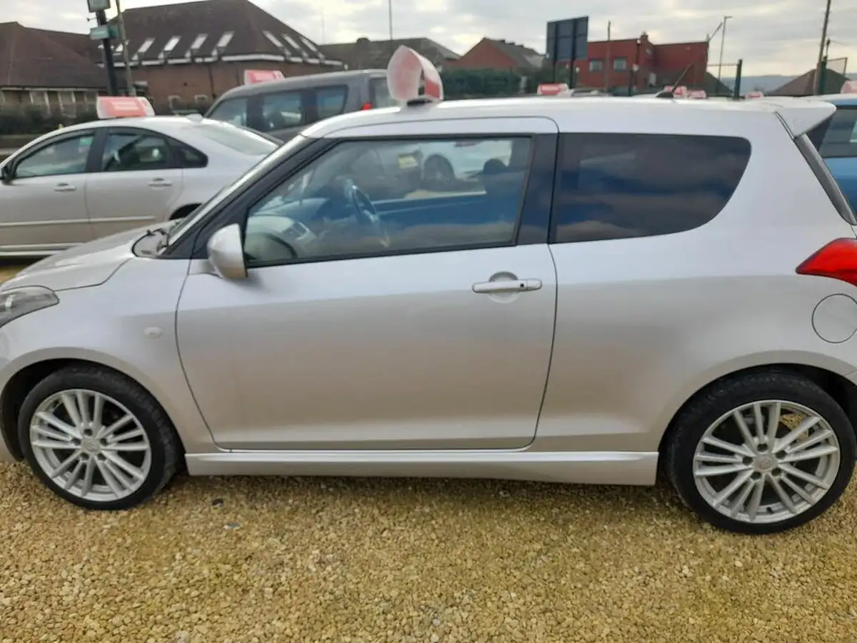 2014-suzuki-swift-16-sport-136ps-nav-3d-big-15