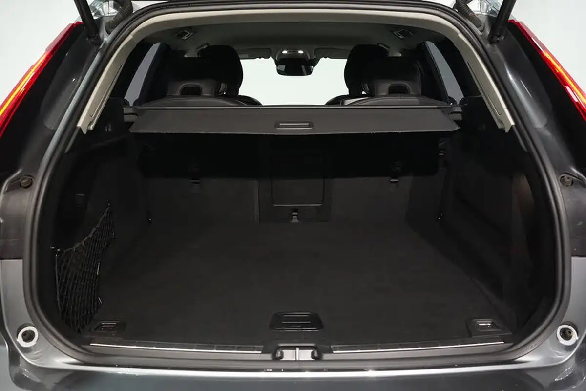 2019-volvo-xc60-20-t5-inscription-awd-big-14