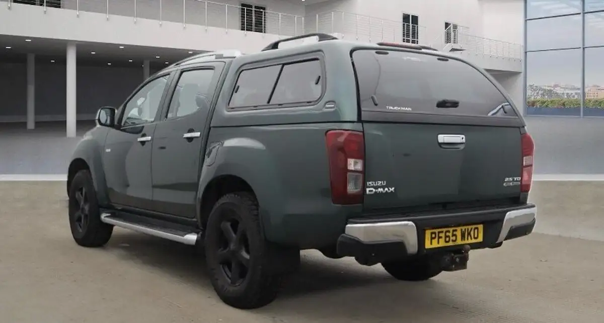 2015-isuzu-d-max-25td-utah-vision-auto-big-2