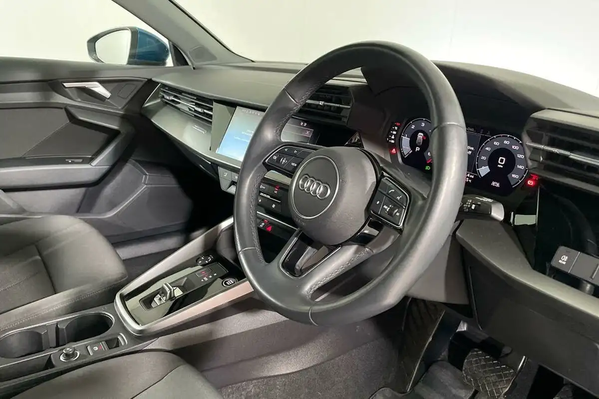 2020-audi-a3-20-35-tdi-technik-big-24