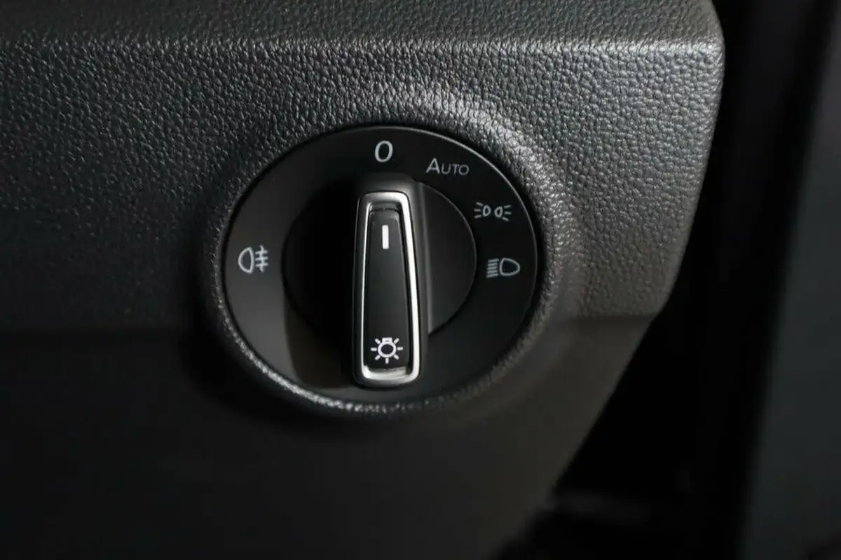 2021-volkswagen-t-roc-15-tsi-black-edition-dsg-big-24