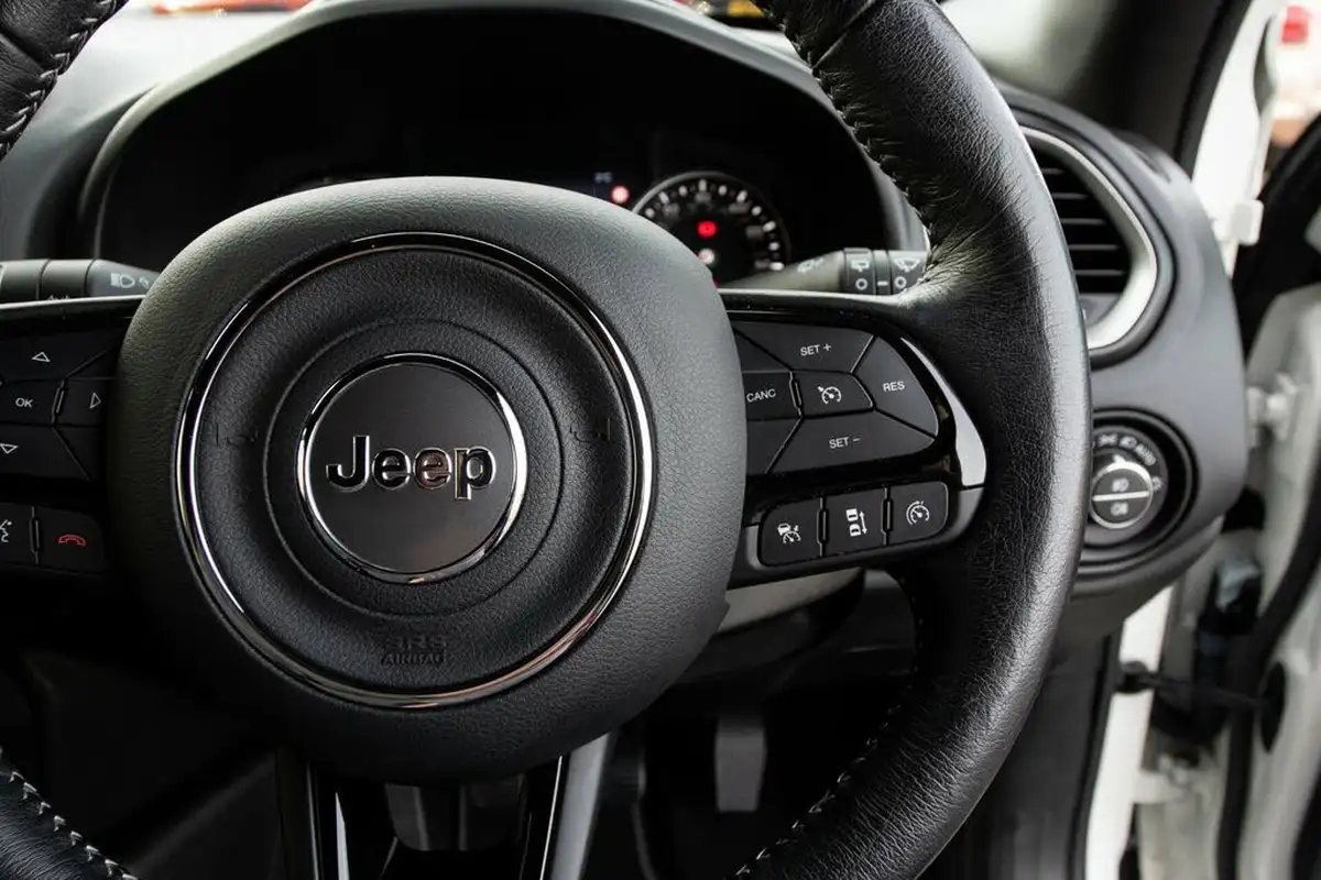 2021-jeep-renegade-10-gse-80th-anniversary-big-21