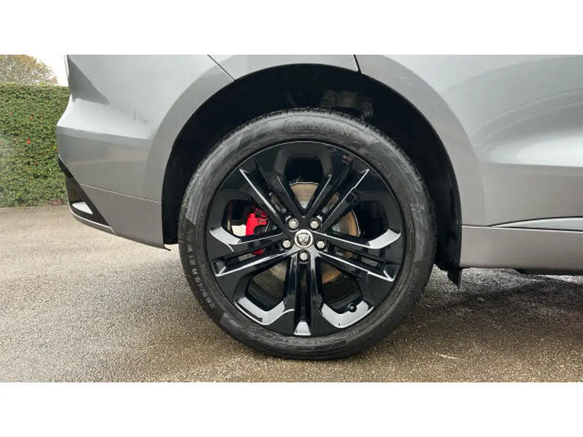 2024-jaguar-f-pace-20-d200-r-dynamic-hse-black-big-7