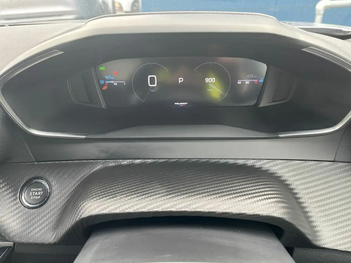 2025-peugeot-2008-suv-12-puretech-allure-130ps-eat8-big-24