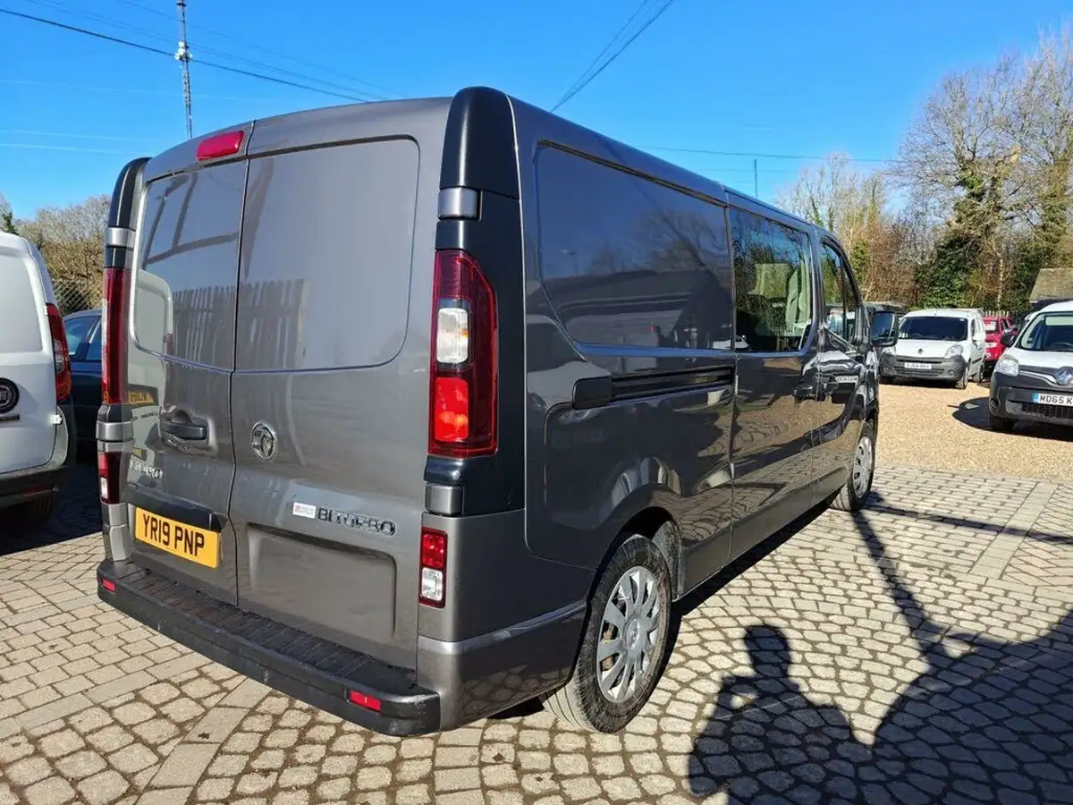2019-vauxhall-vivaro-16cdti-sportive-2900-l2h1-145pseu6-biturbo-ss-panel-big-25