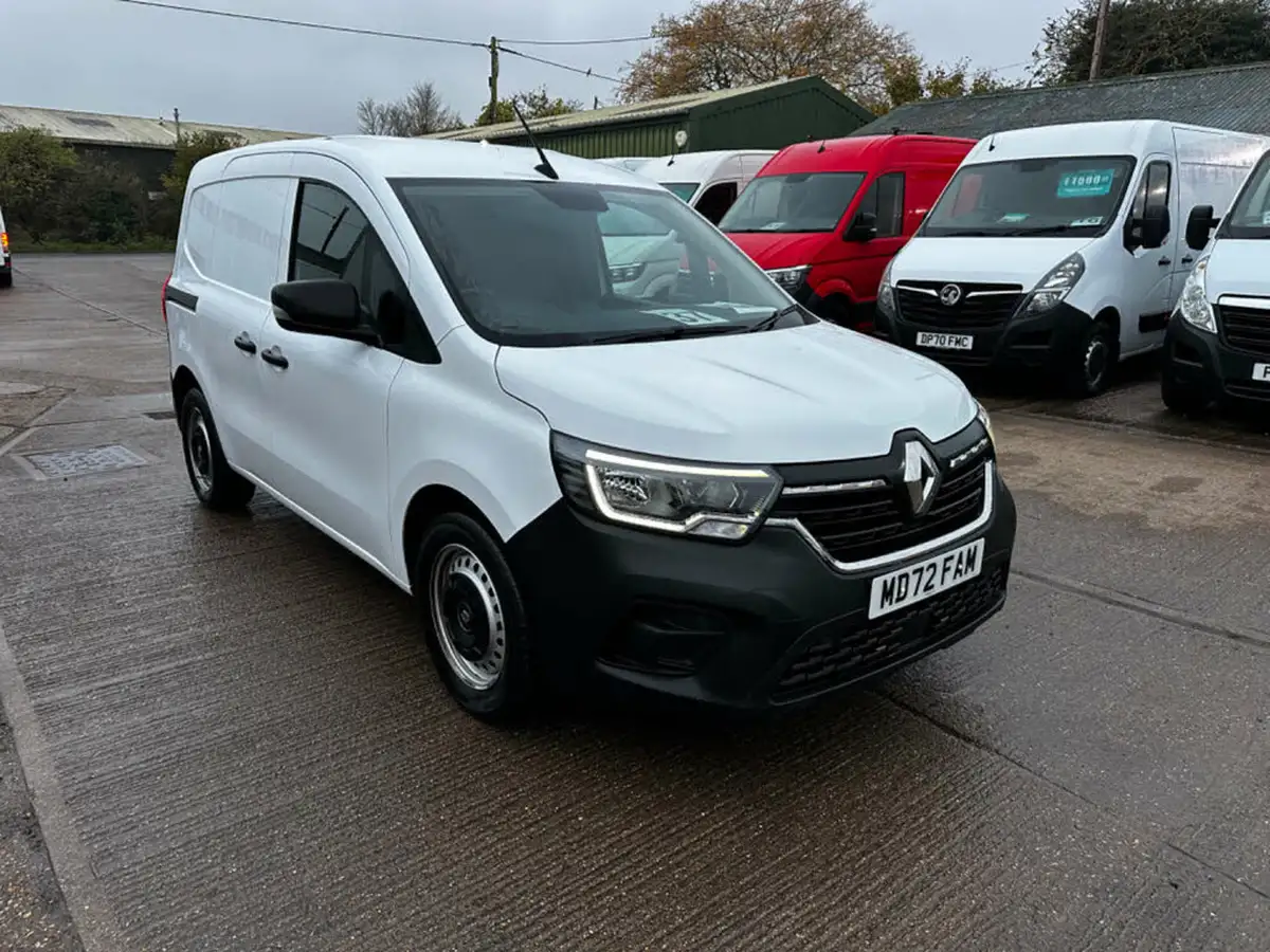 2022-renault-kangoo-15dci-ml19-95-start-big-11