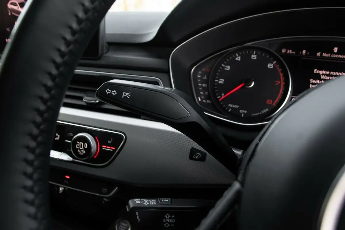 2019-audi-a4-avant-20-40-tfsi-sport-big-18